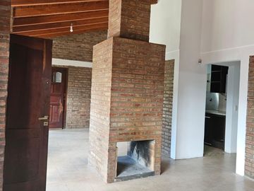 Talar , Mendiolaza Casa en venta de 3 dormitorios c/ cochera , calle La Alameda