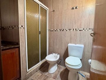 VENTA CASA Y LOCAL RAMOS MEJIA APTO CREDITO TERRAZ