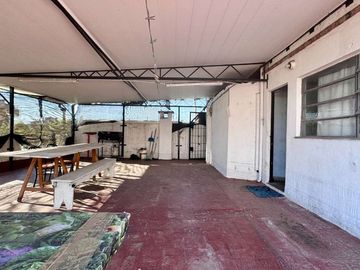 VENTA CASA Y LOCAL RAMOS MEJIA APTO CREDITO TERRAZ