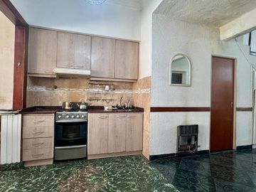 VENTA CASA Y LOCAL RAMOS MEJIA APTO CREDITO TERRAZ
