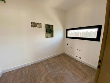 Casa en Venta 4 amb en Barrio Lagos de Canning