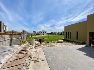 Casa en Venta 4 amb en Barrio Lagos de Canning