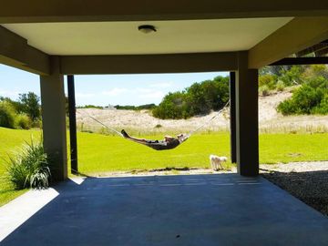 Casa en  COSTA ESMERALDA PILETA CLIMATIZADA 12 PERSONAS