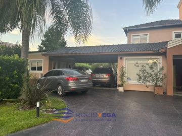 Casa en venta en Club de Campo San Patricio Francisco Alvarez