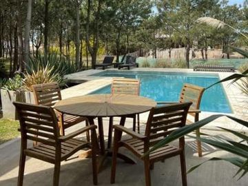 CASA 4 DOMITORIOS 3 BAÑOS COSTA ESMERALDA MARITIMO II LOTE 27