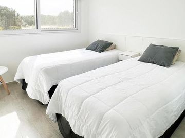 CASA 4 DOMITORIOS 3 BAÑOS COSTA ESMERALDA MARITIMO II LOTE 27