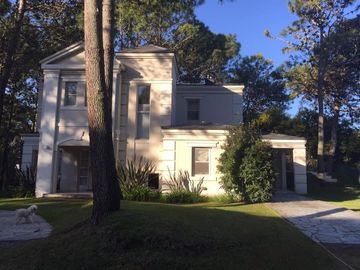 Casa en  BARRIO PRIVADO PINAMAR CHICO 4 DORMITORIOS