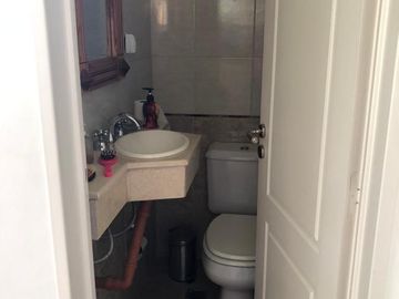 Casa De 5 Dormitorios Y 4 Baños La Herradura