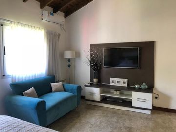 Casa De 5 Dormitorios Y 4 Baños La Herradura