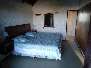 CASA DE 4 DORMITORIOS 4 BAÑOS C/ PISCINA CLIMATIZADA PINAMAR