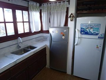 CASA DE 4 DORMITORIOS 4 BAÑOS C/ PISCINA CLIMATIZADA PINAMAR