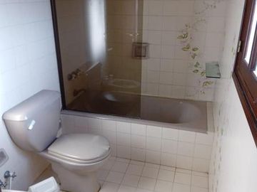 CASA DE 4 DORMITORIOS 4 BAÑOS C/ PISCINA CLIMATIZADA PINAMAR