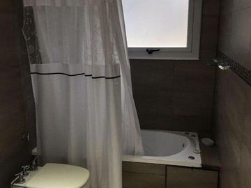 CASA 3 DOMITORIOS 2 BAÑOS PINAMAR