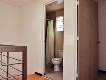 Casa en Condominio en Venta, Los Heroes Chalco III, Estado de Mexico
