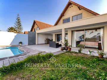 Venta de Hermosa Casa en Condominio con seguridad 24/7