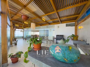 Penthouse con vista al mar para familias que buscan amplitud y comodidad