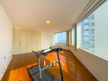 Penthouse con vista al mar para familias que buscan amplitud y comodidad