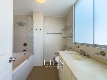 Penthouse con vista al mar para familias que buscan amplitud y comodidad