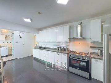Penthouse con vista al mar para familias que buscan amplitud y comodidad