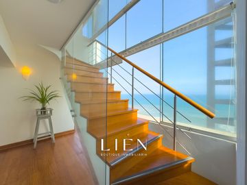 Penthouse con vista al mar para familias que buscan amplitud y comodidad