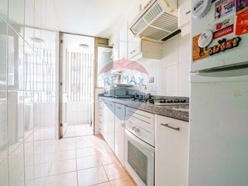 Depto 2D/2B + Est. Metro Bellas Artes - Recoleta