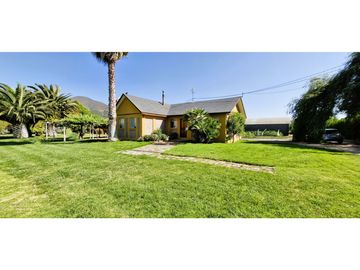 Venta de parcela de 10.000 m2., en venta en San Pedro, Quillota. Árboles y hortalizas en producción.