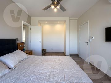 Casa en venta - Barrio Don Joaquin, Canning