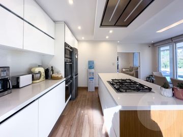 Casa en venta - Barrio Don Joaquin, Canning