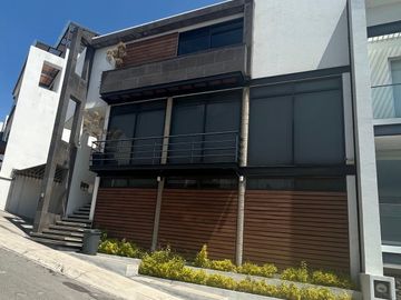 Casa en Venta en Aqua 1, construida en el terreno más grande del fraccionamiento