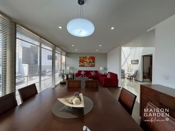 Casa en Venta en Aqua 1, construida en el terreno más grande del fraccionamiento