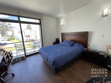 Casa en Venta en Aqua 1, construida en el terreno más grande del fraccionamiento