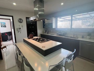 Casa en Venta en Aqua 1, construida en el terreno más grande del fraccionamiento