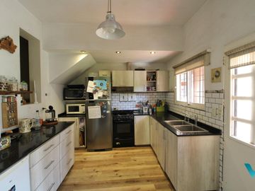 Casa en venta Ituzaingó 5 ambientes con quincho Apta crédito