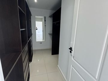 Casa en Barrio cerrado La Alameda