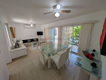 Venta de Departamento en La Playa Manzanillo Salagua