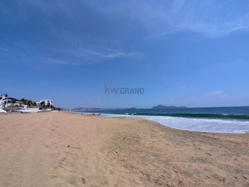 Venta de Departamento en La Playa Manzanillo Salagua