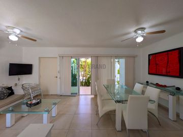 Venta de Departamento en La Playa Manzanillo Salagua