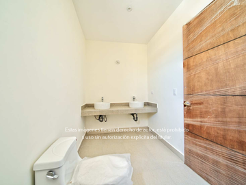 Casa de 2 plantas en venta Hacienda Santa Ana, Saltillo Coahuila