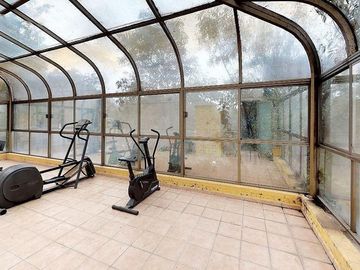 Venta de Casa con Alberca en Pedregal