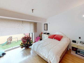 Venta de Casa con Alberca en Pedregal