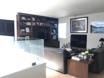 RESIDENCIA  EN LA LOMA CON ACCION AL CAMPO DE GOLF LOS ENCINOS
