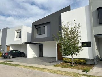 Casa espectacular en Valles del Molino