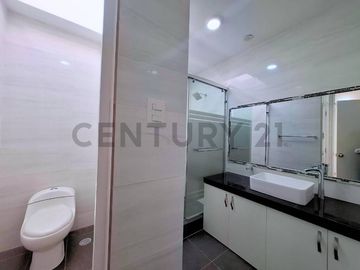 VENTA DE CASA EN ESTRENO - TACNA