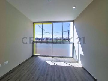 VENTA DE CASA EN ESTRENO - TACNA