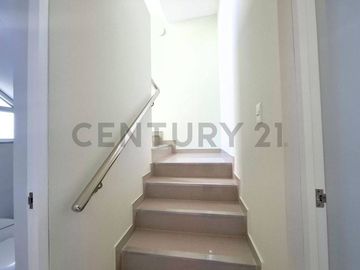 SE VENDE CASA EN ESTRENO EN TACNA