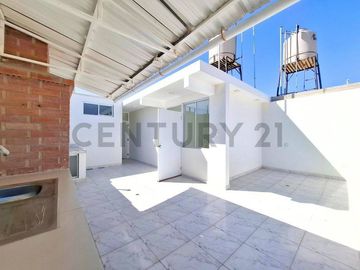SE VENDE CASA EN ESTRENO EN TACNA
