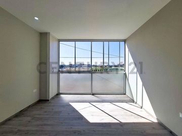 SE VENDE CASA EN ESTRENO EN TACNA