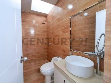 SE VENDE CASA EN ESTRENO EN TACNA