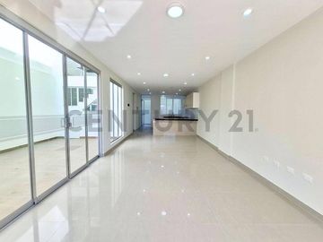 SE VENDE CASA EN ESTRENO EN TACNA