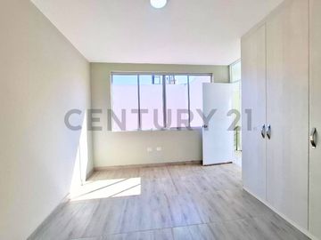 VENTA DE CASA DE ESTRENO EN TACNA